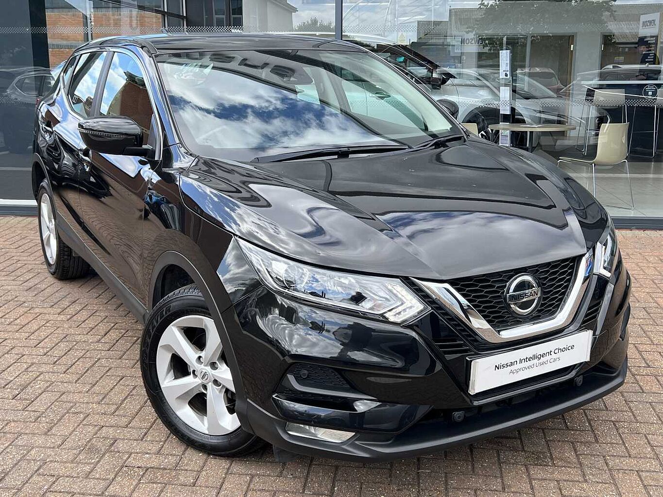 Main listing image - Nissan Qashqai