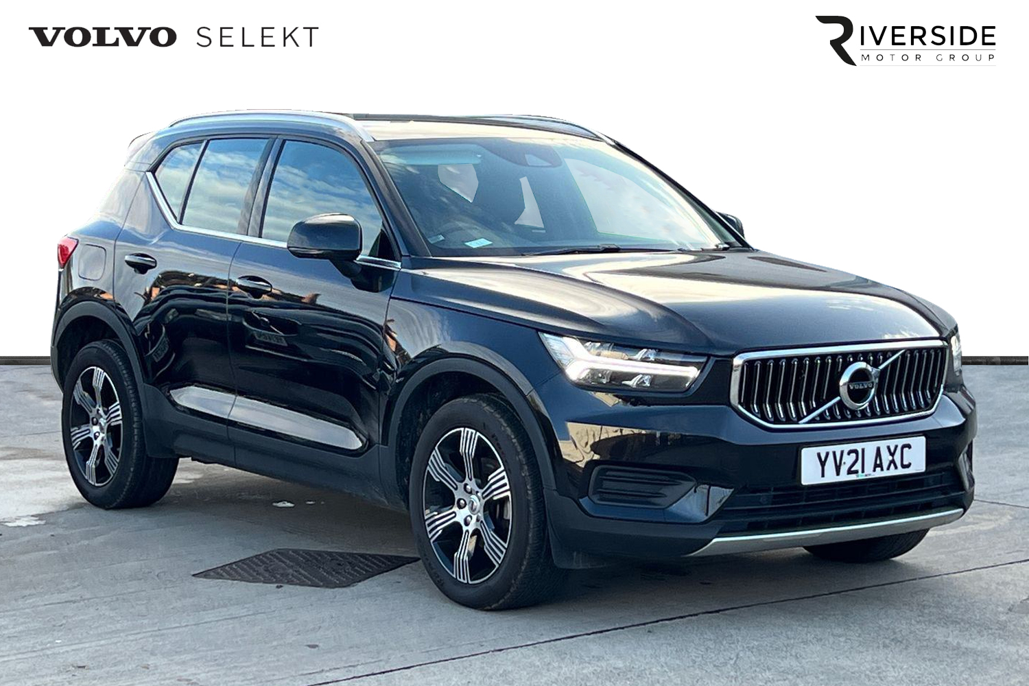 Main listing image - Volvo XC40