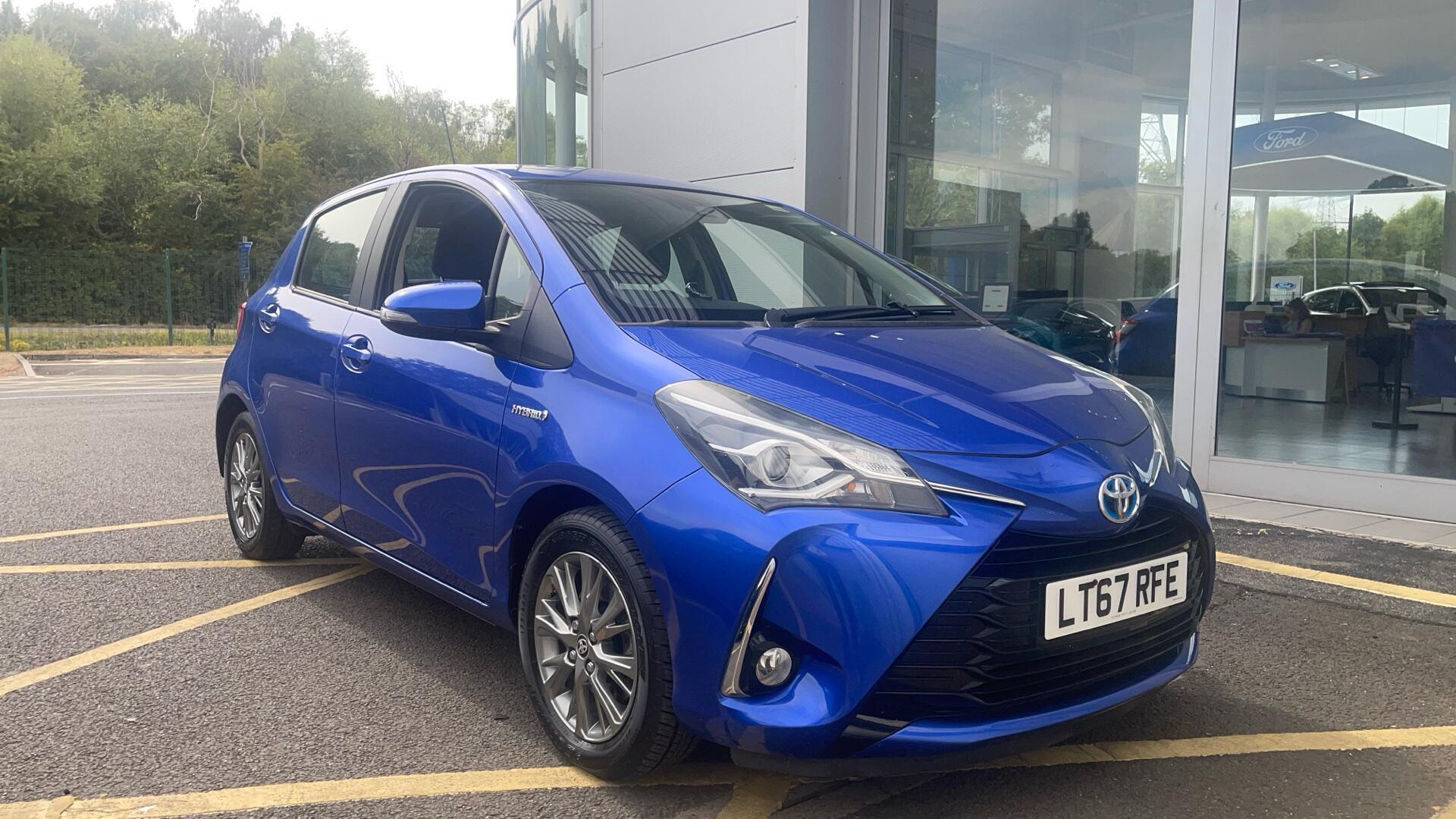 Main listing image - Toyota Yaris