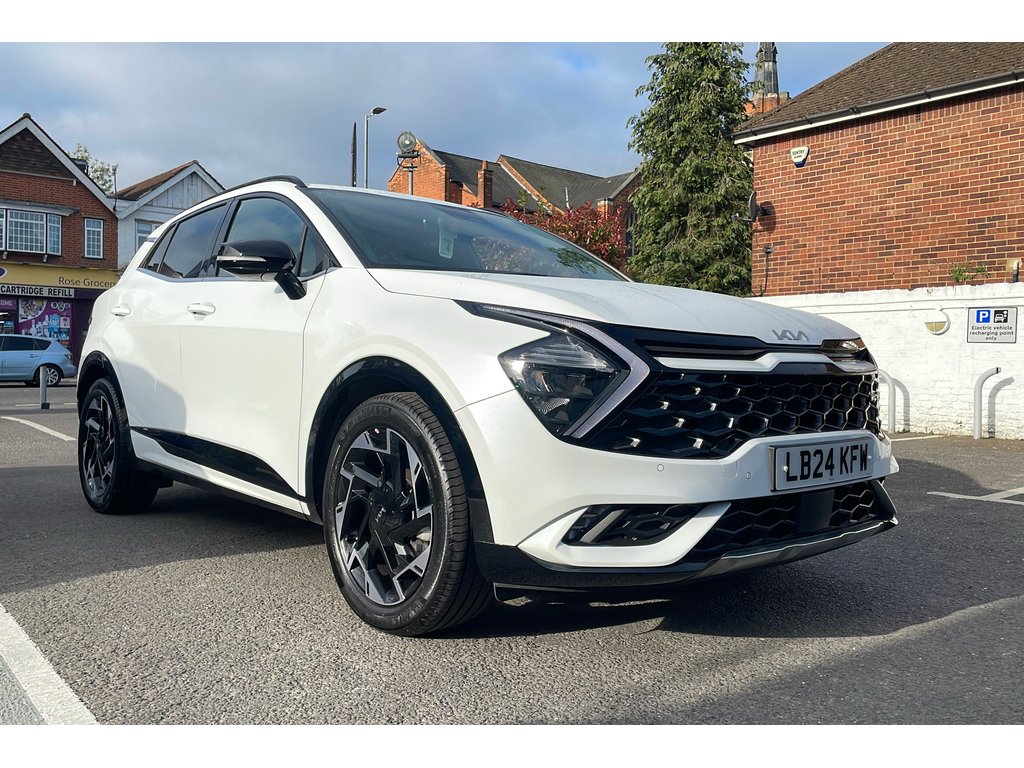 Main listing image - Kia Sportage