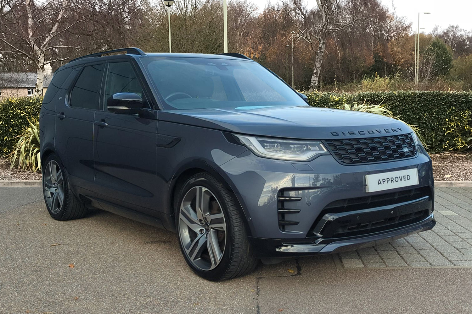 Main listing image - Land Rover Discovery