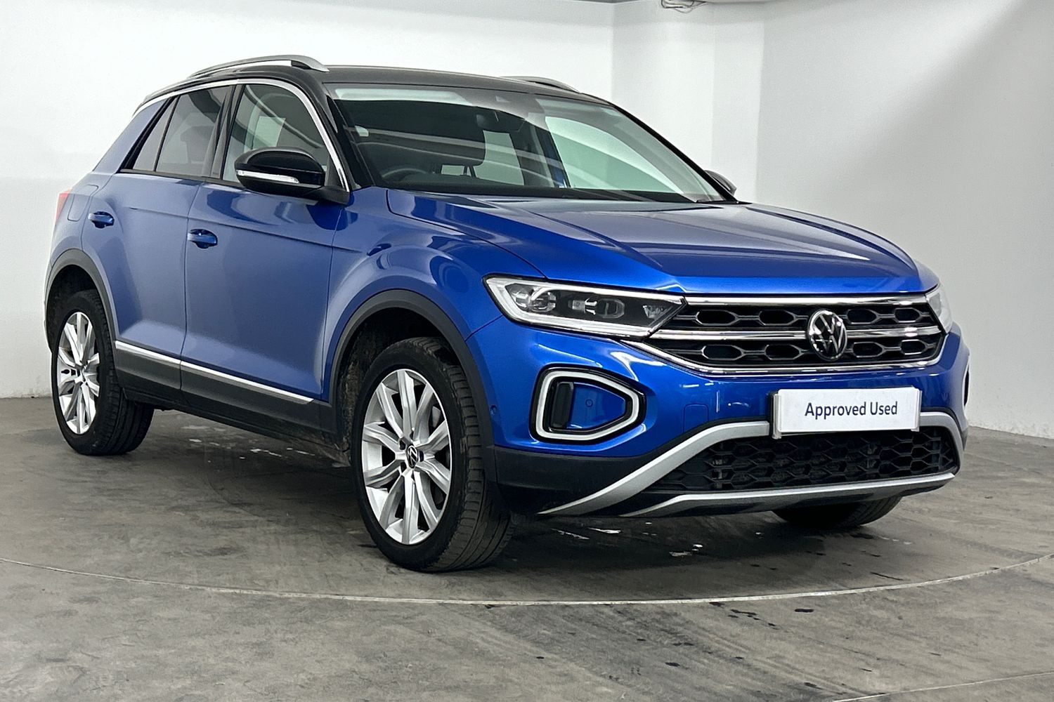 Main listing image - Volkswagen T-Roc