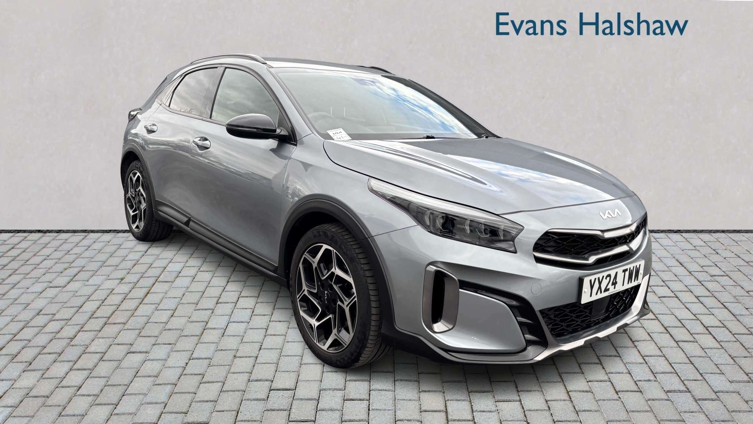 Main listing image - Kia XCeed