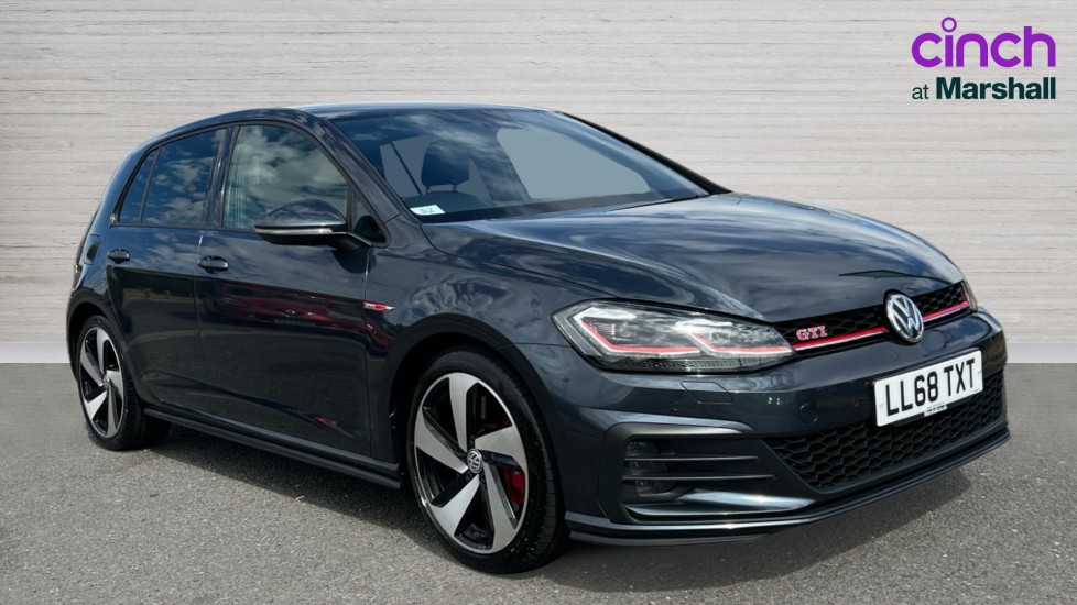 Main listing image - Volkswagen Golf