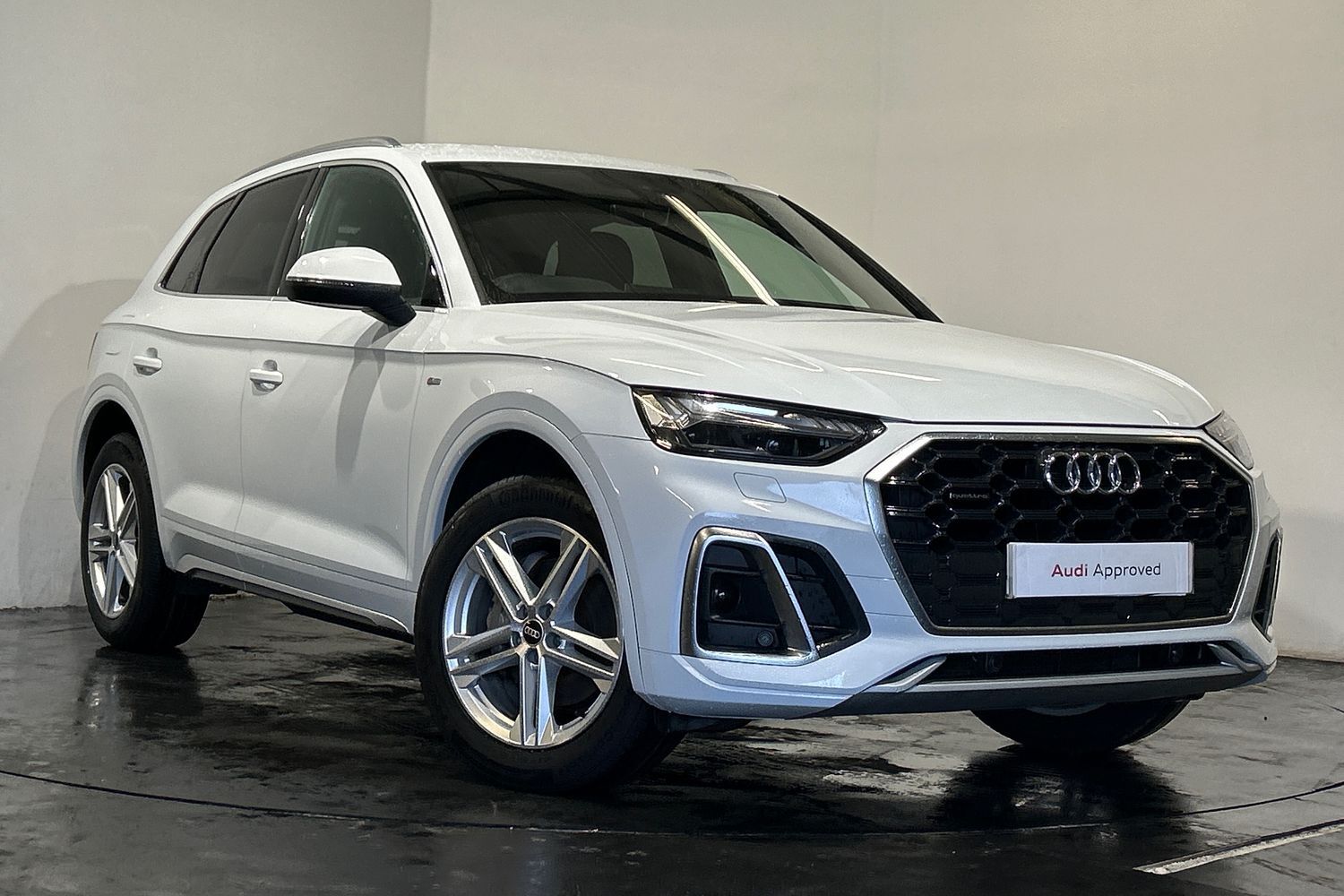 Main listing image - Audi Q5