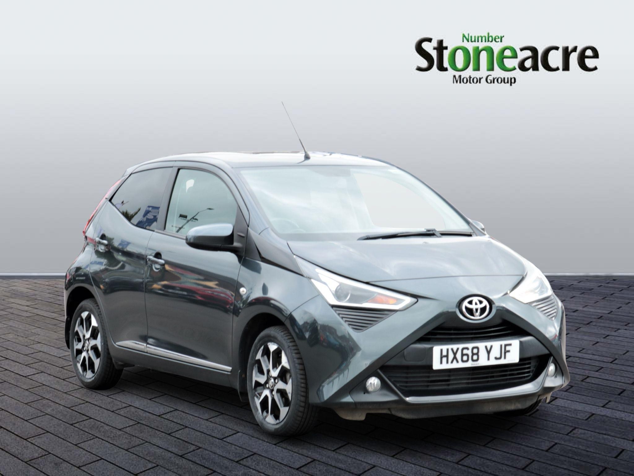 Main listing image - Toyota Aygo