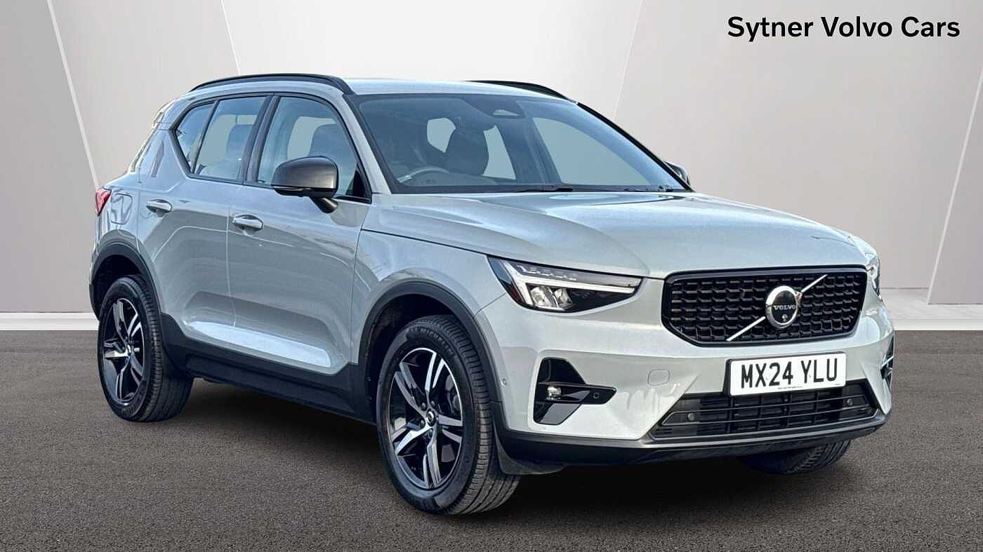 Main listing image - Volvo XC40