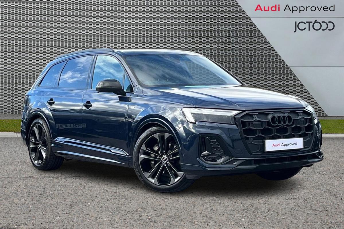 Main listing image - Audi Q7