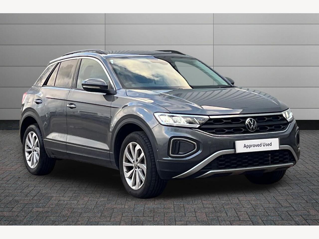 Main listing image - Volkswagen T-Roc