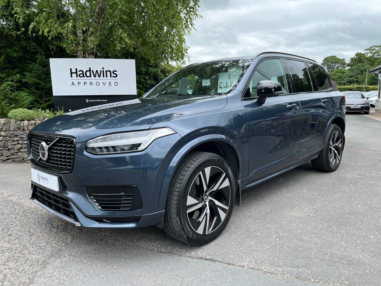 Main listing image - Volvo XC90