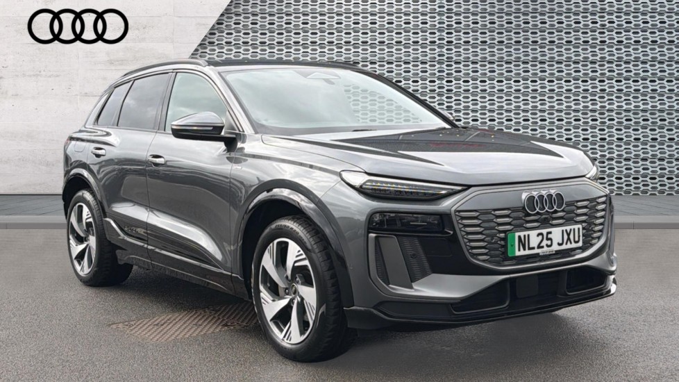 Main listing image - Audi Q6 e-tron