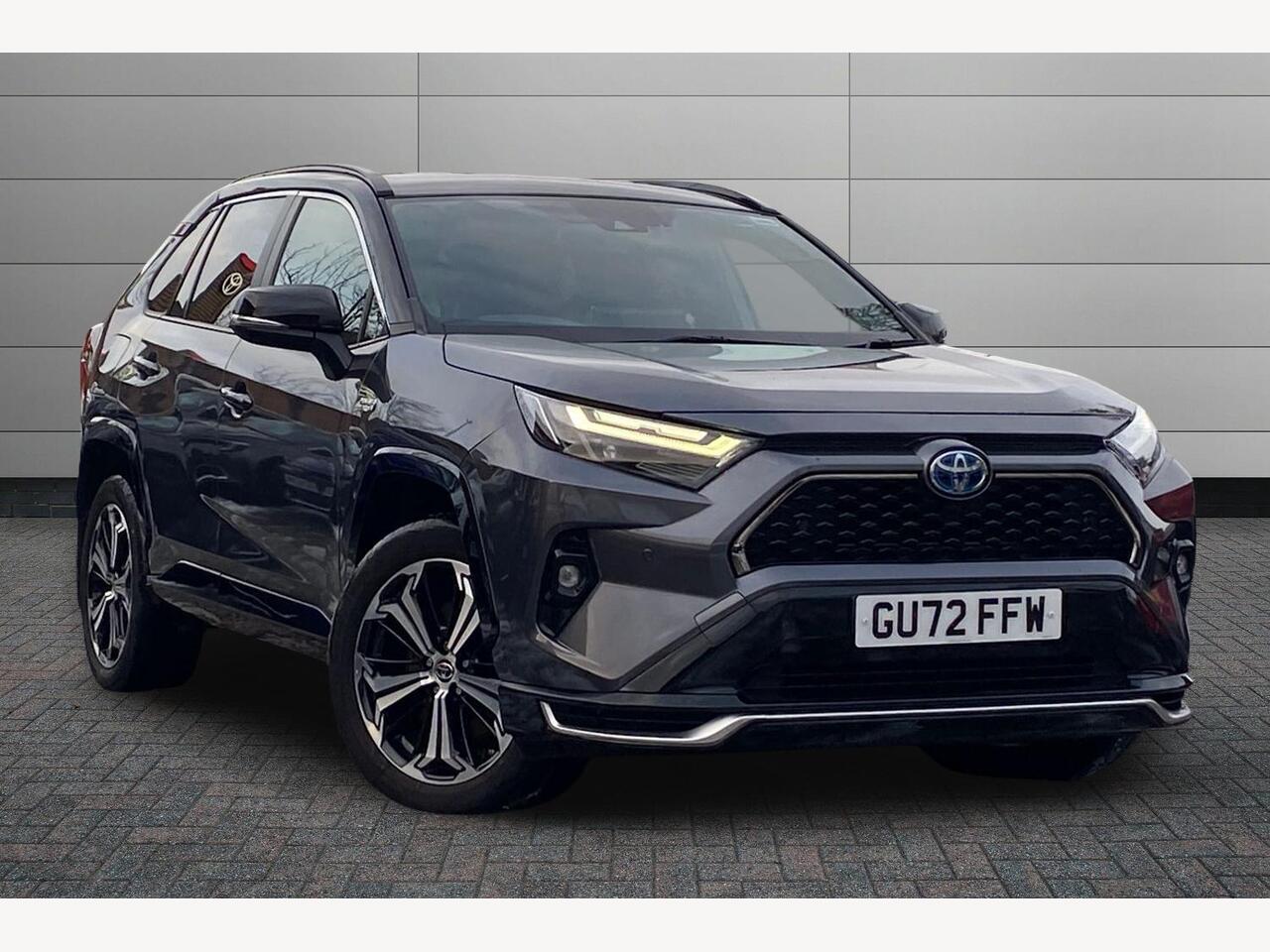 Main listing image - Toyota RAV4