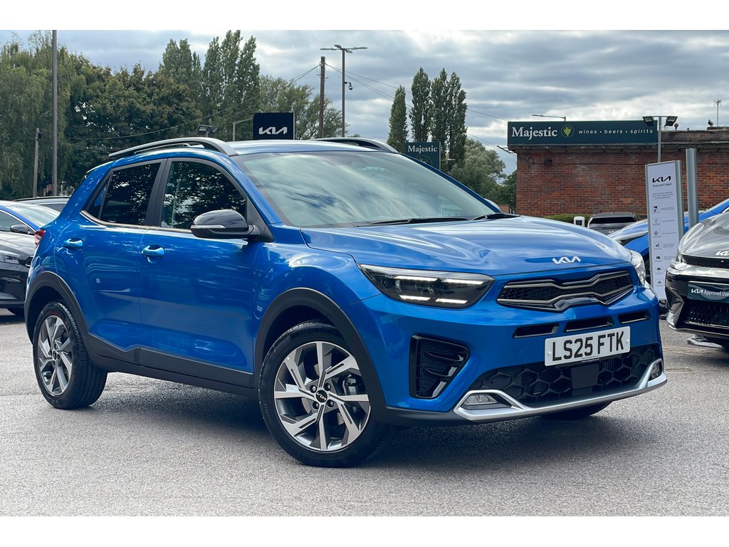 Main listing image - Kia Stonic