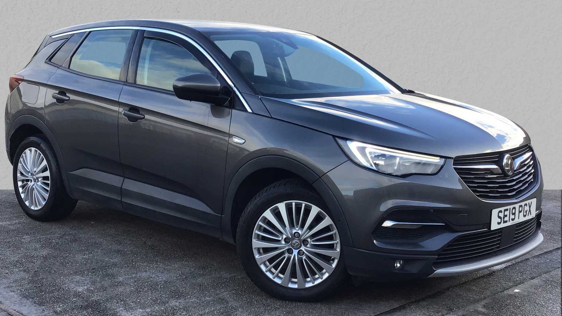 Main listing image - Vauxhall Grandland X