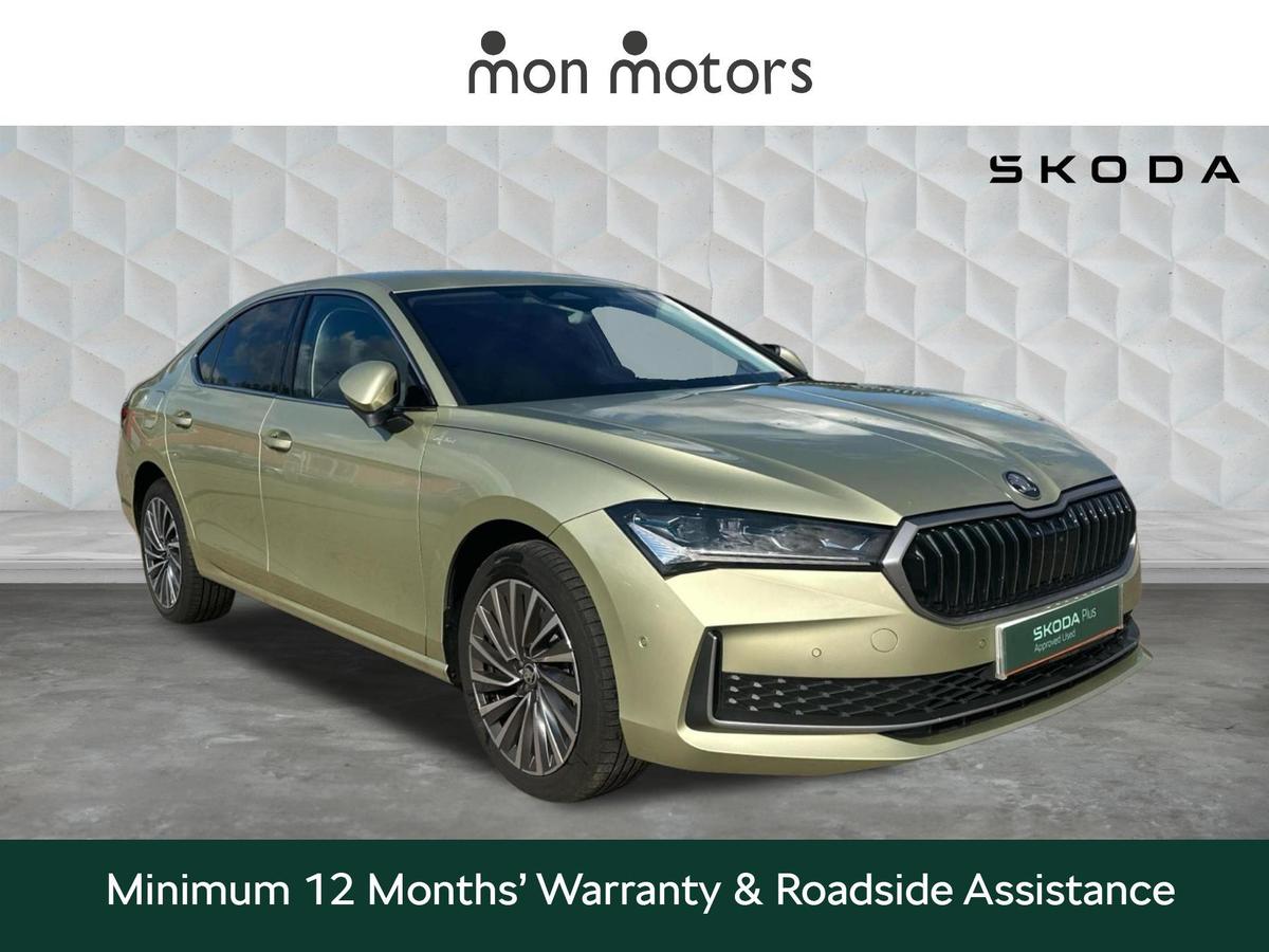 Main listing image - Skoda Superb