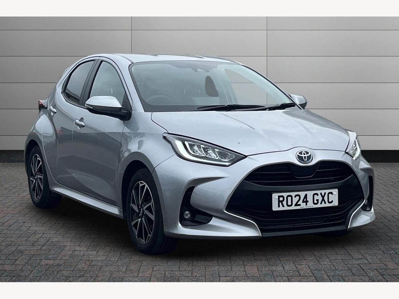 Main listing image - Toyota Yaris
