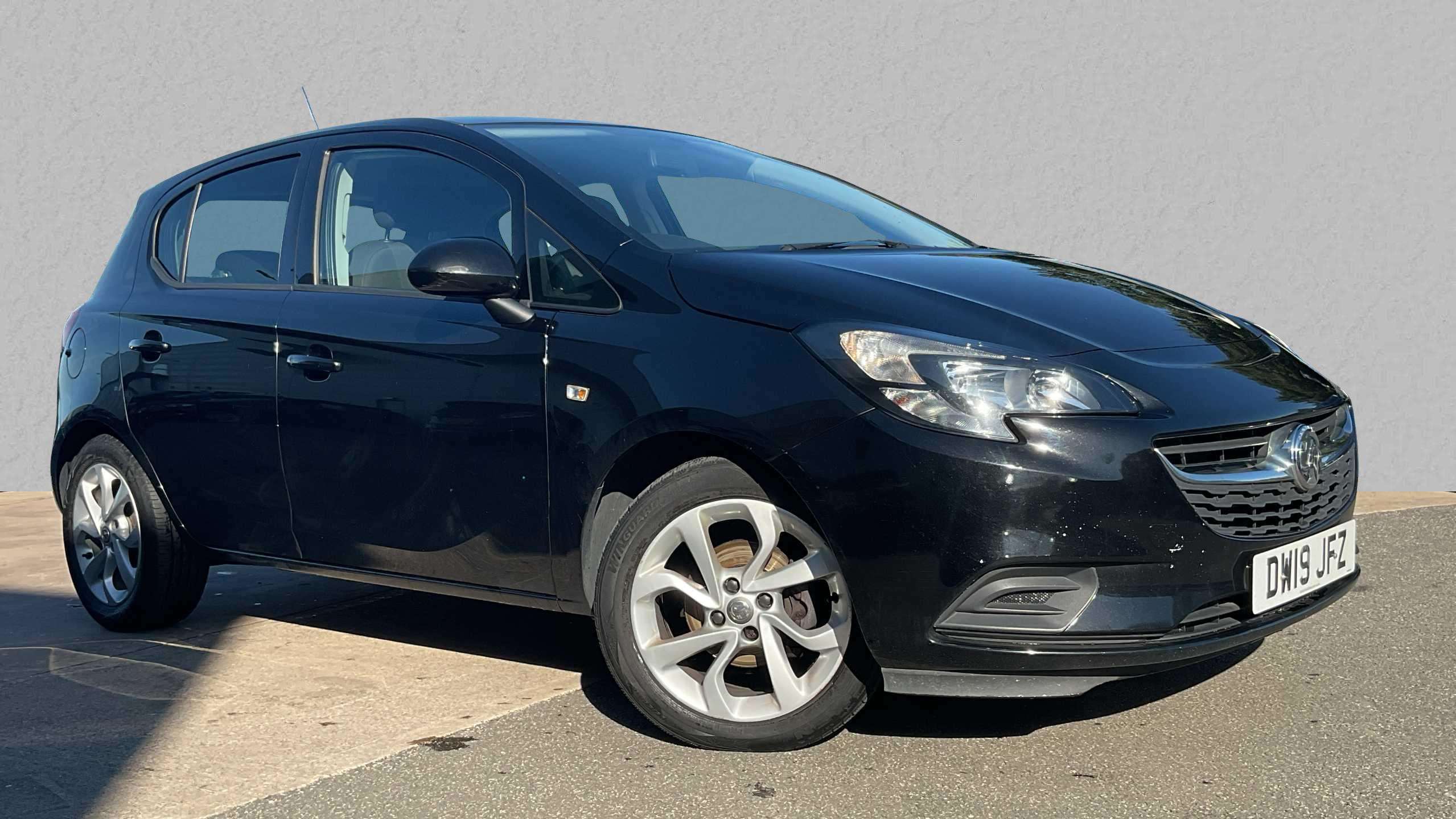 Main listing image - Vauxhall Corsa
