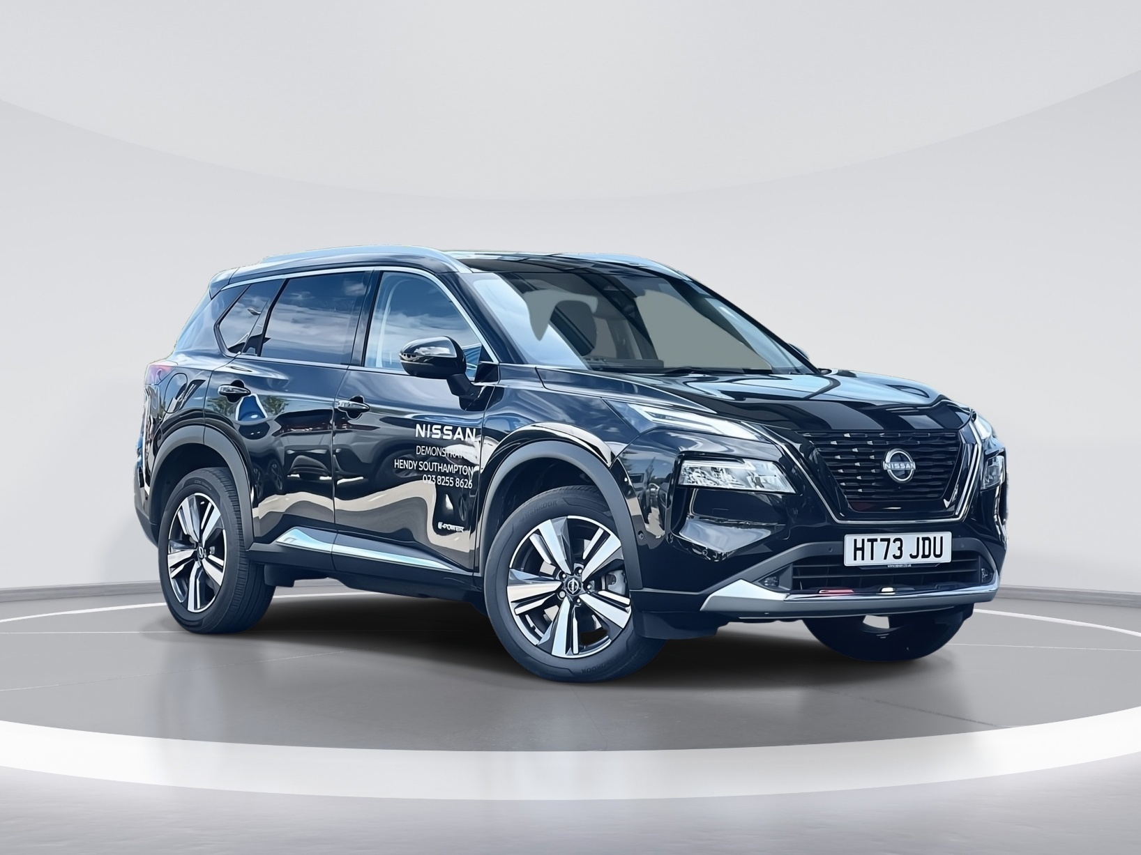 Main listing image - Nissan X-Trail