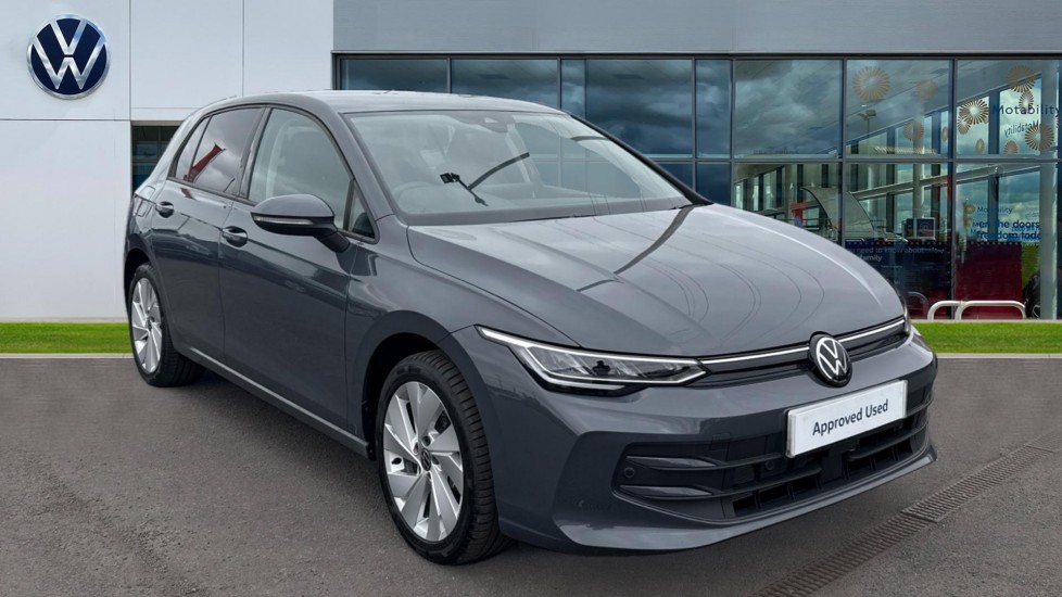 Main listing image - Volkswagen Golf