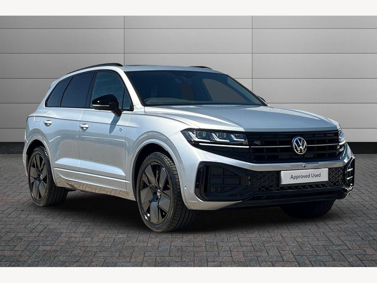 Main listing image - Volkswagen Touareg