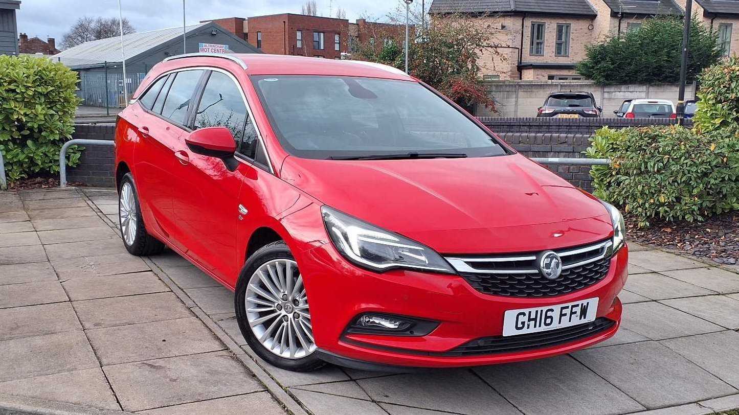 Main listing image - Vauxhall Astra Sports Tourer