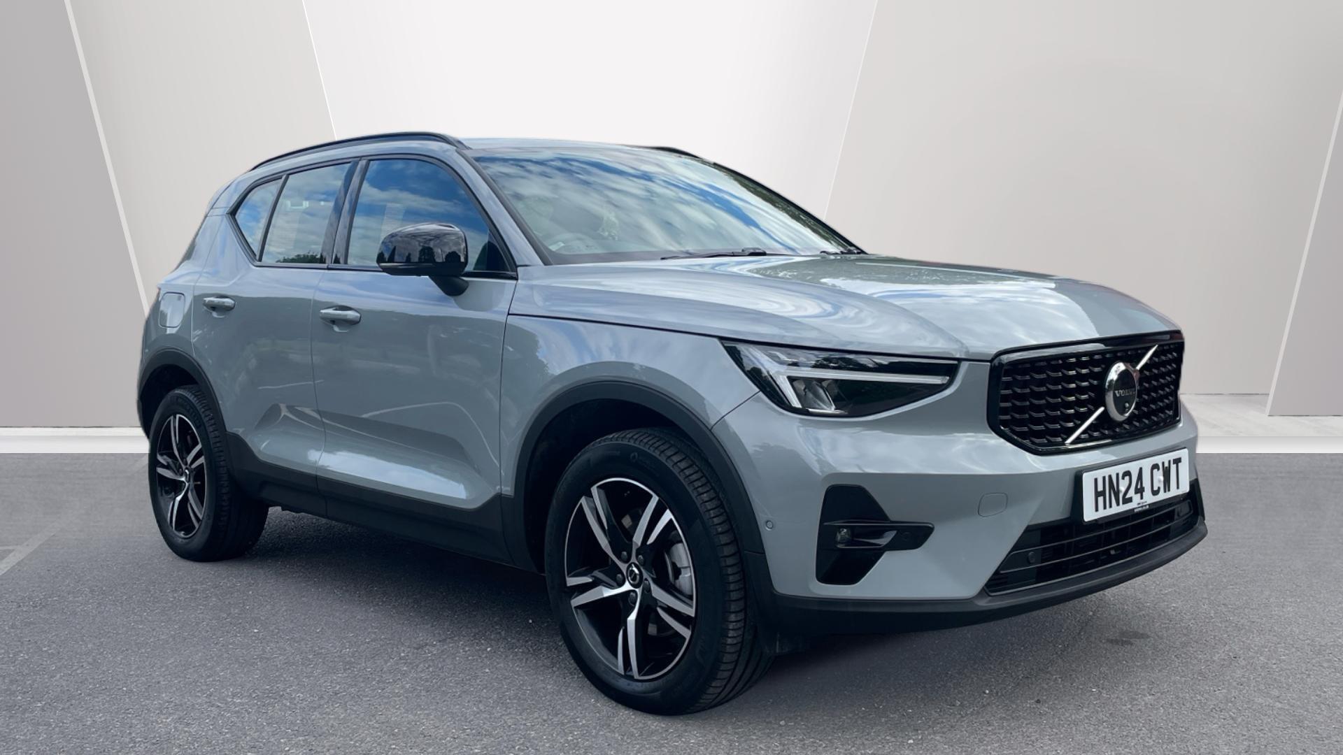 Main listing image - Volvo XC40