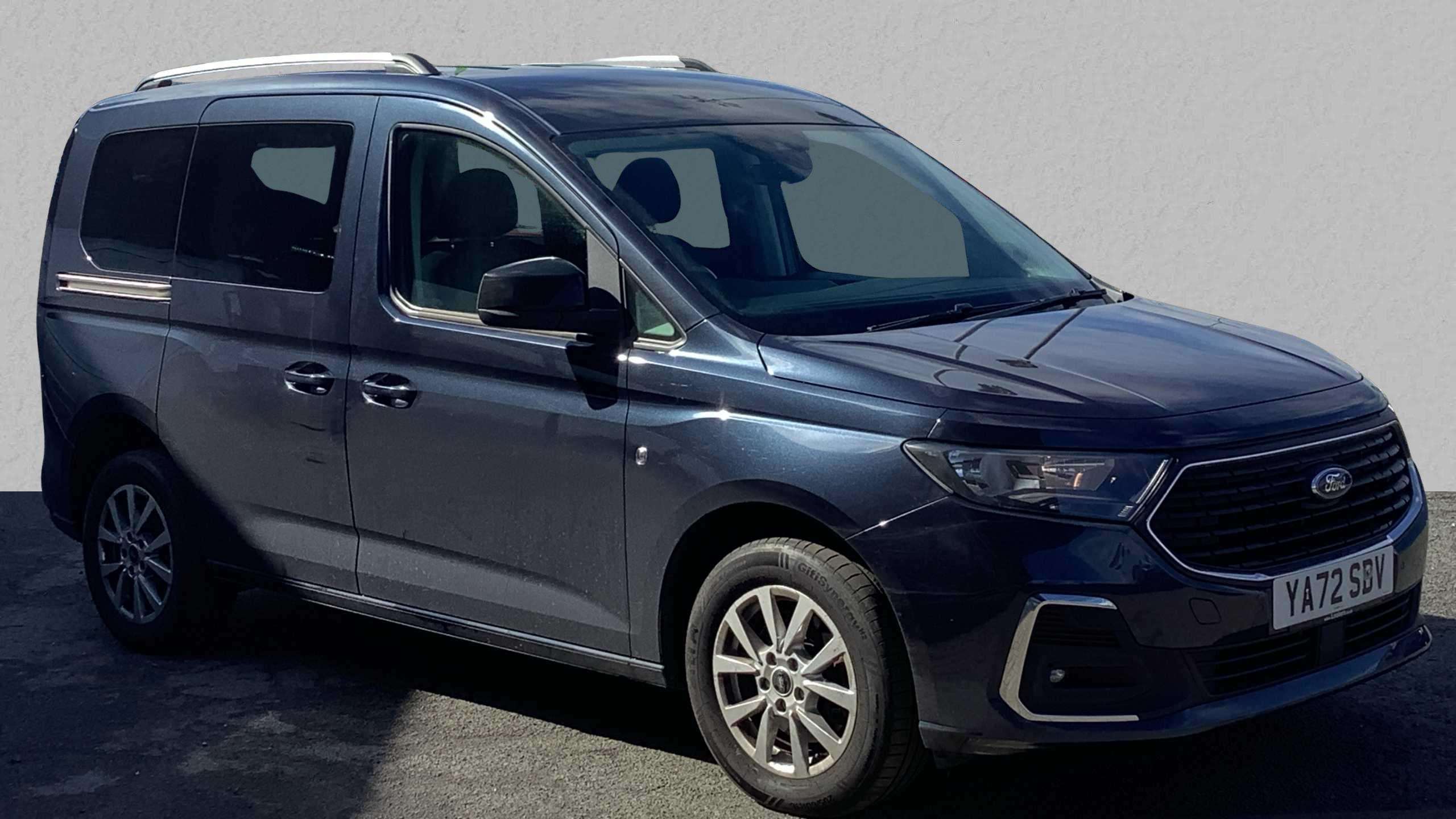 Main listing image - Ford Tourneo Connect