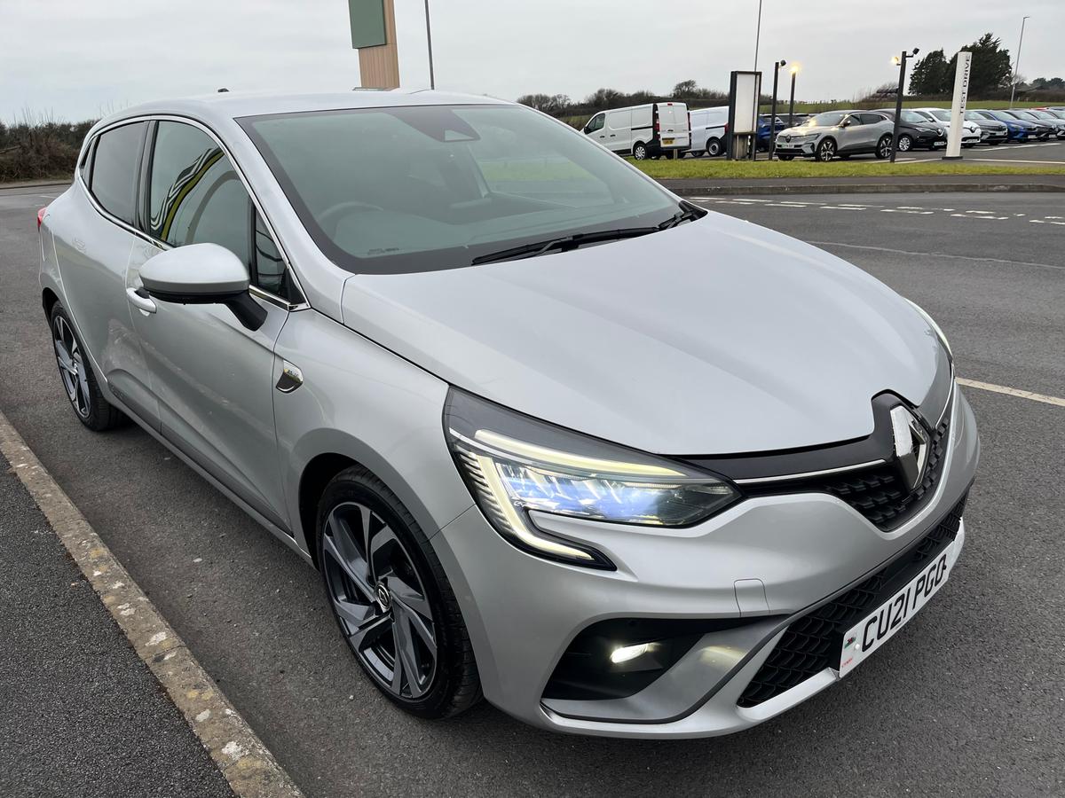 Main listing image - Renault Clio