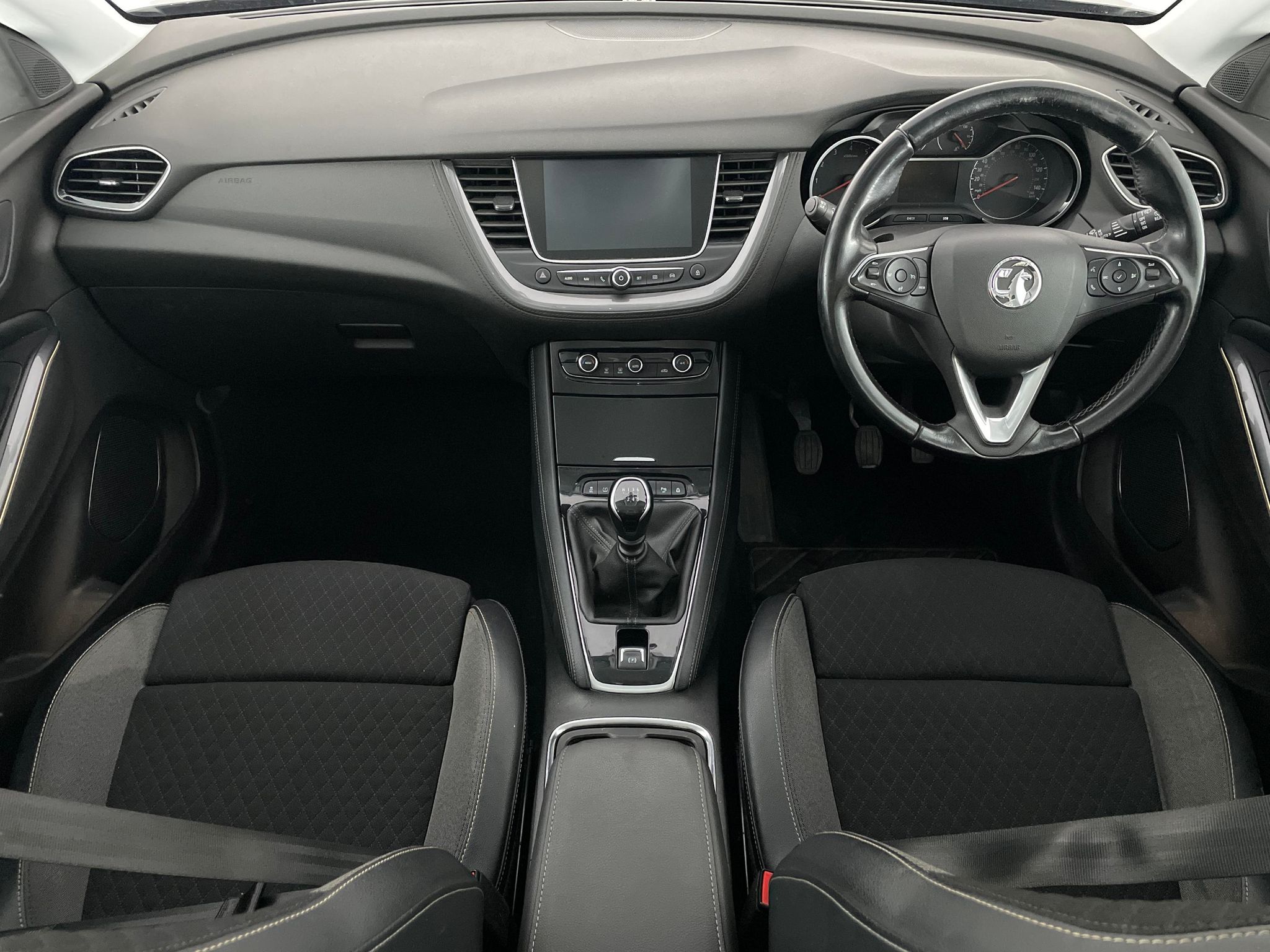 Main listing image - Vauxhall Grandland X