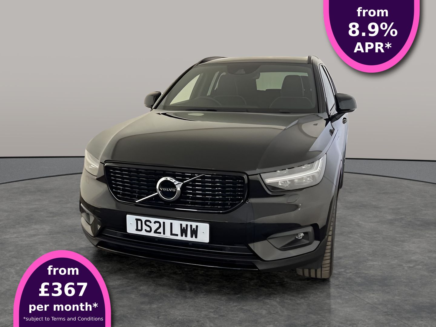 Main listing image - Volvo XC40 Recharge