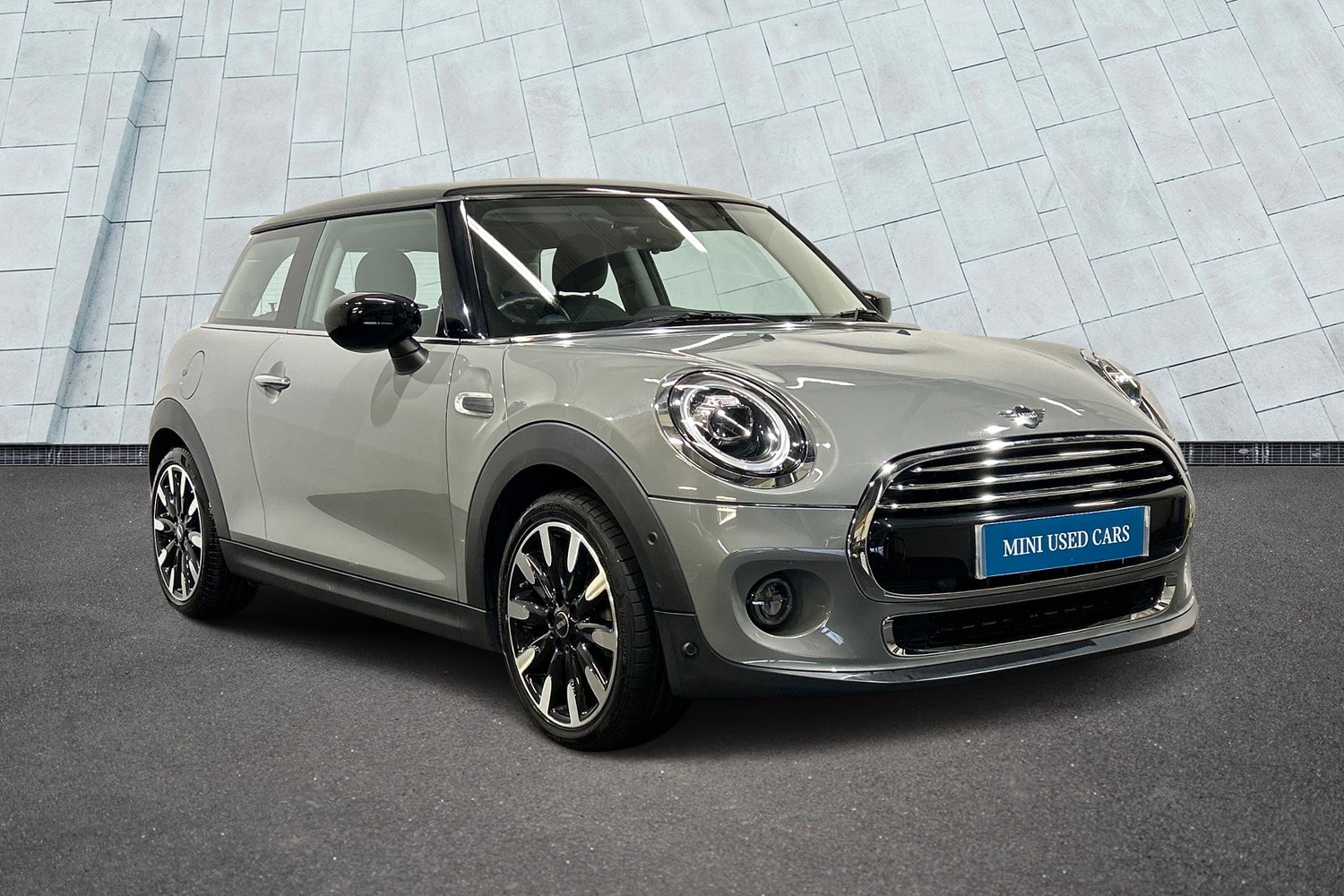 Main listing image - MINI Hatchback