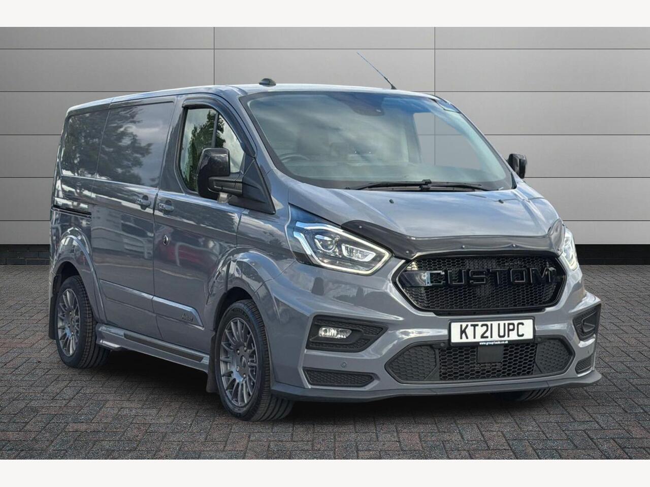 Main listing image - Ford Transit Custom