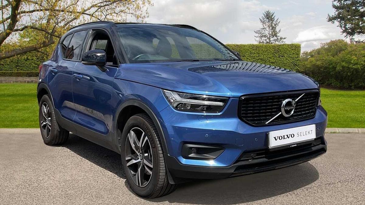 Main listing image - Volvo XC40
