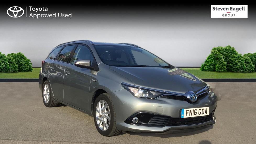 Main listing image - Toyota Auris Touring Sport