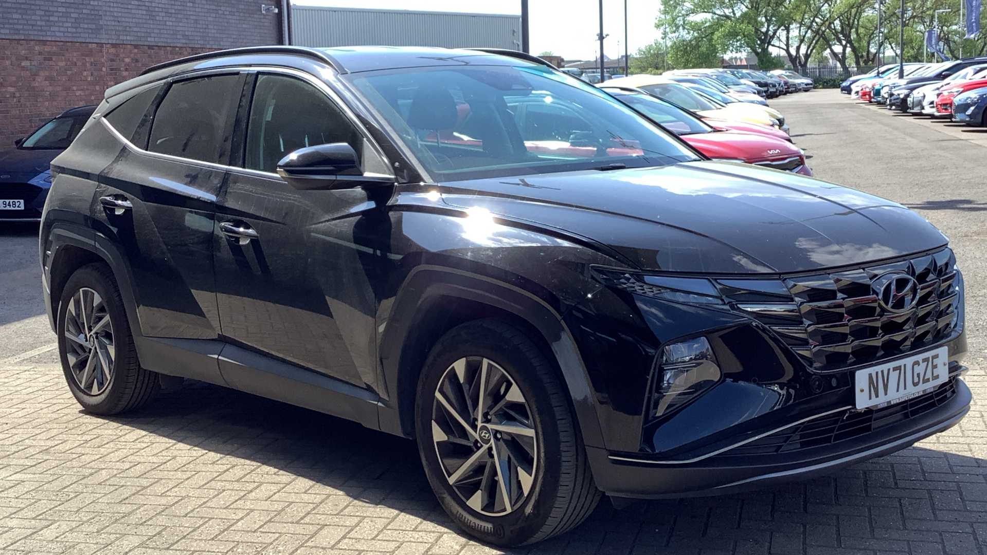 Main listing image - Hyundai Tucson