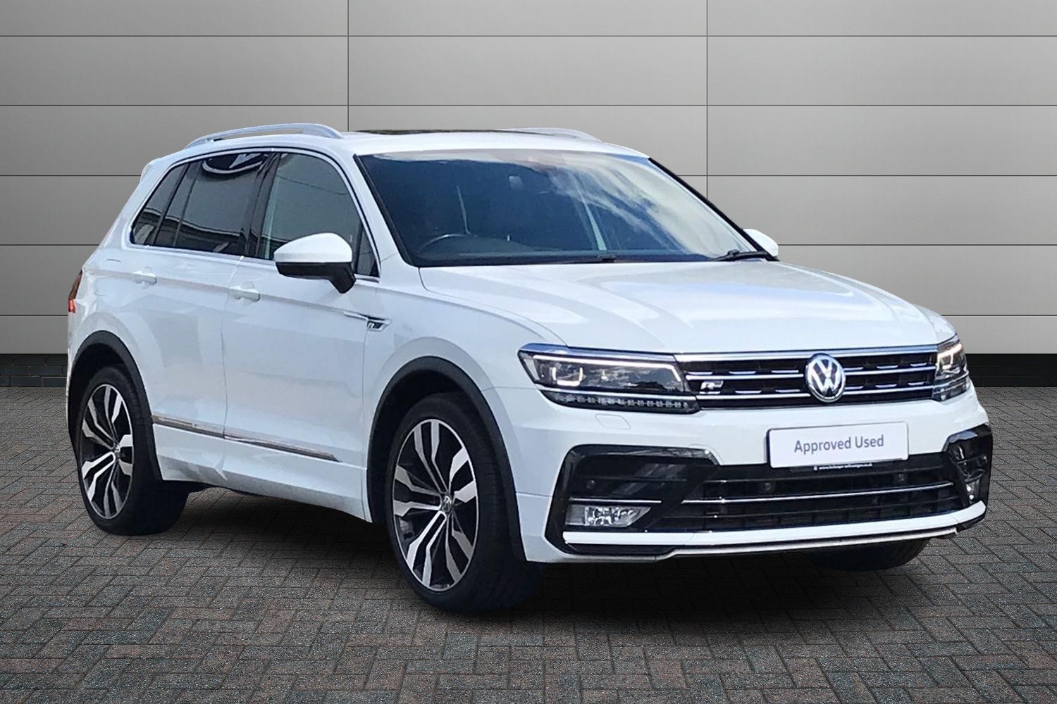 Main listing image - Volkswagen Tiguan