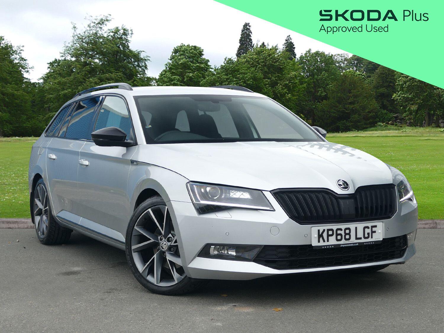Main listing image - Skoda Superb Estate