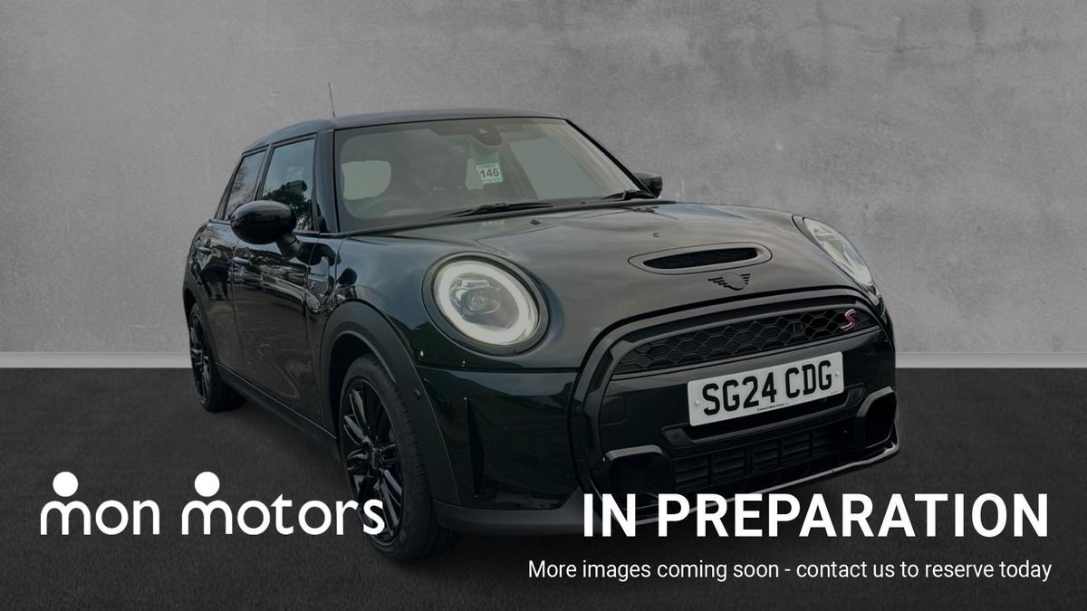 Main listing image - MINI Hatchback 5dr