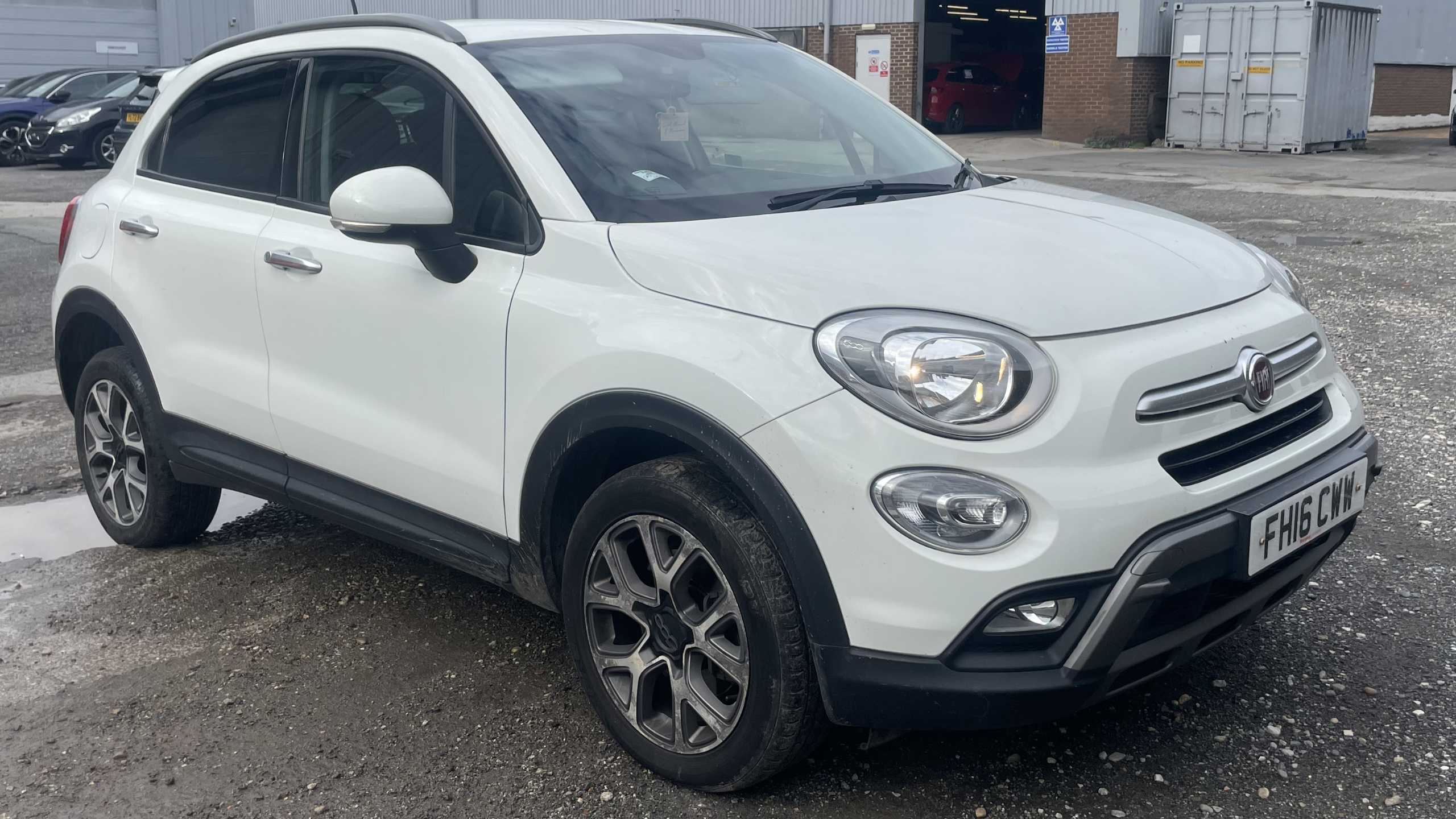 Main listing image - Fiat 500X