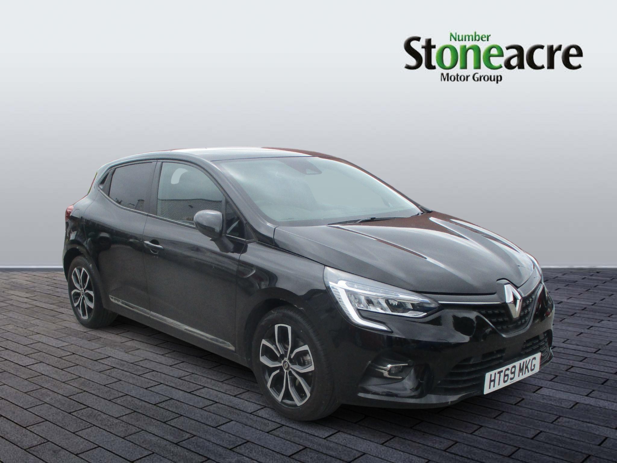 Main listing image - Renault Clio