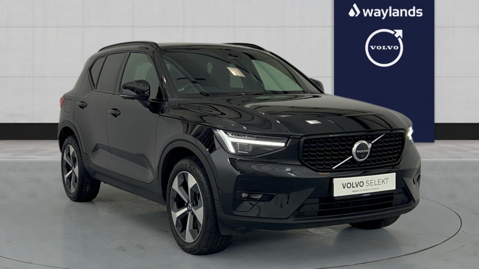 Main listing image - Volvo XC40