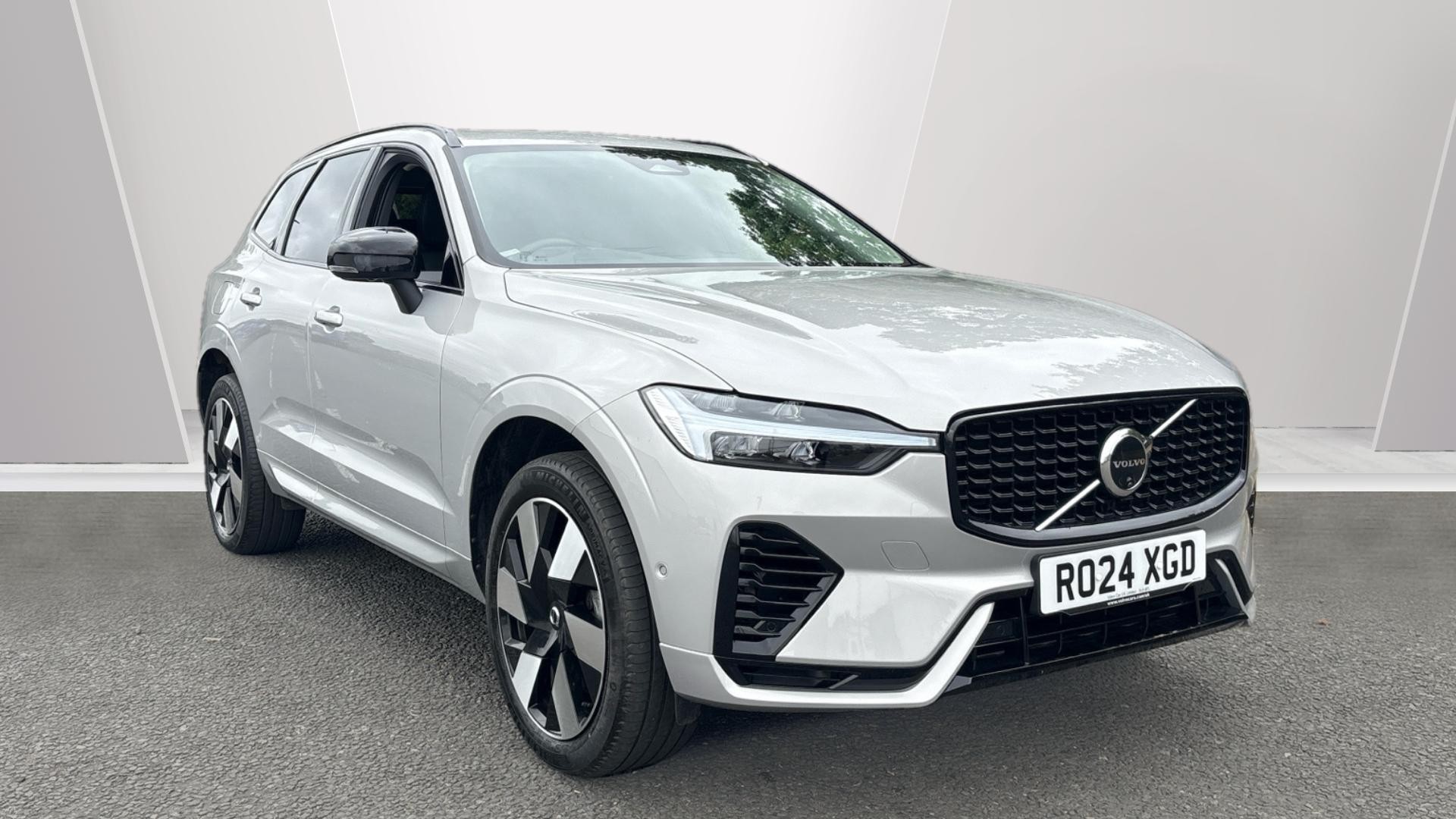 Main listing image - Volvo XC60