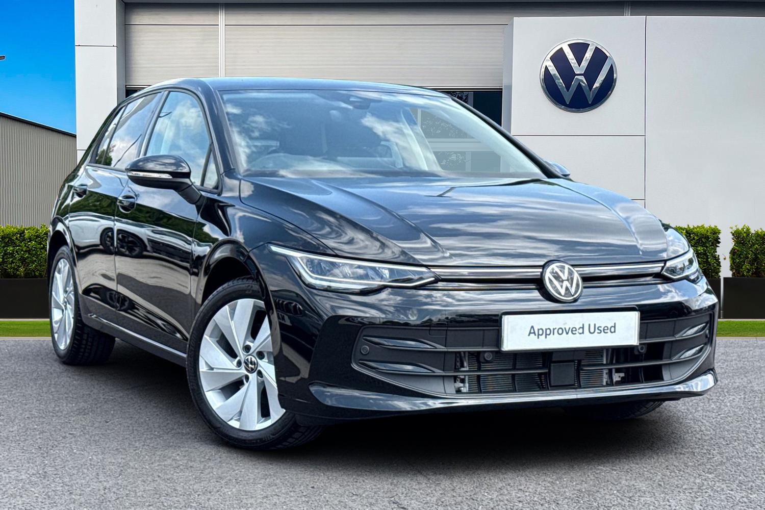 Main listing image - Volkswagen Golf