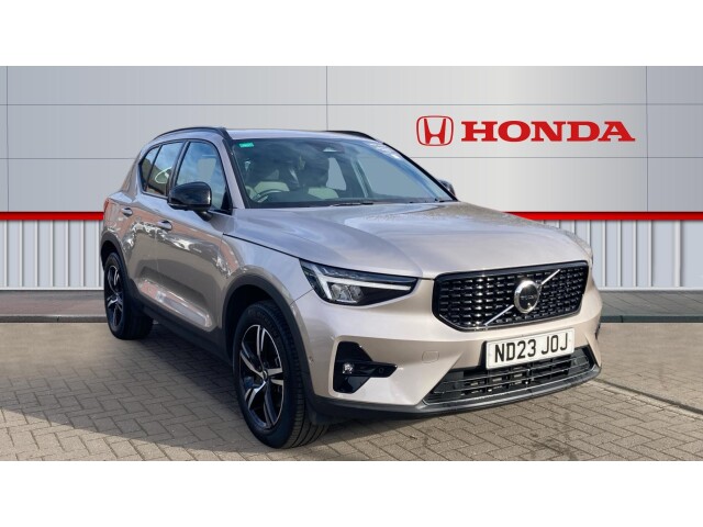 Main listing image - Volvo XC40