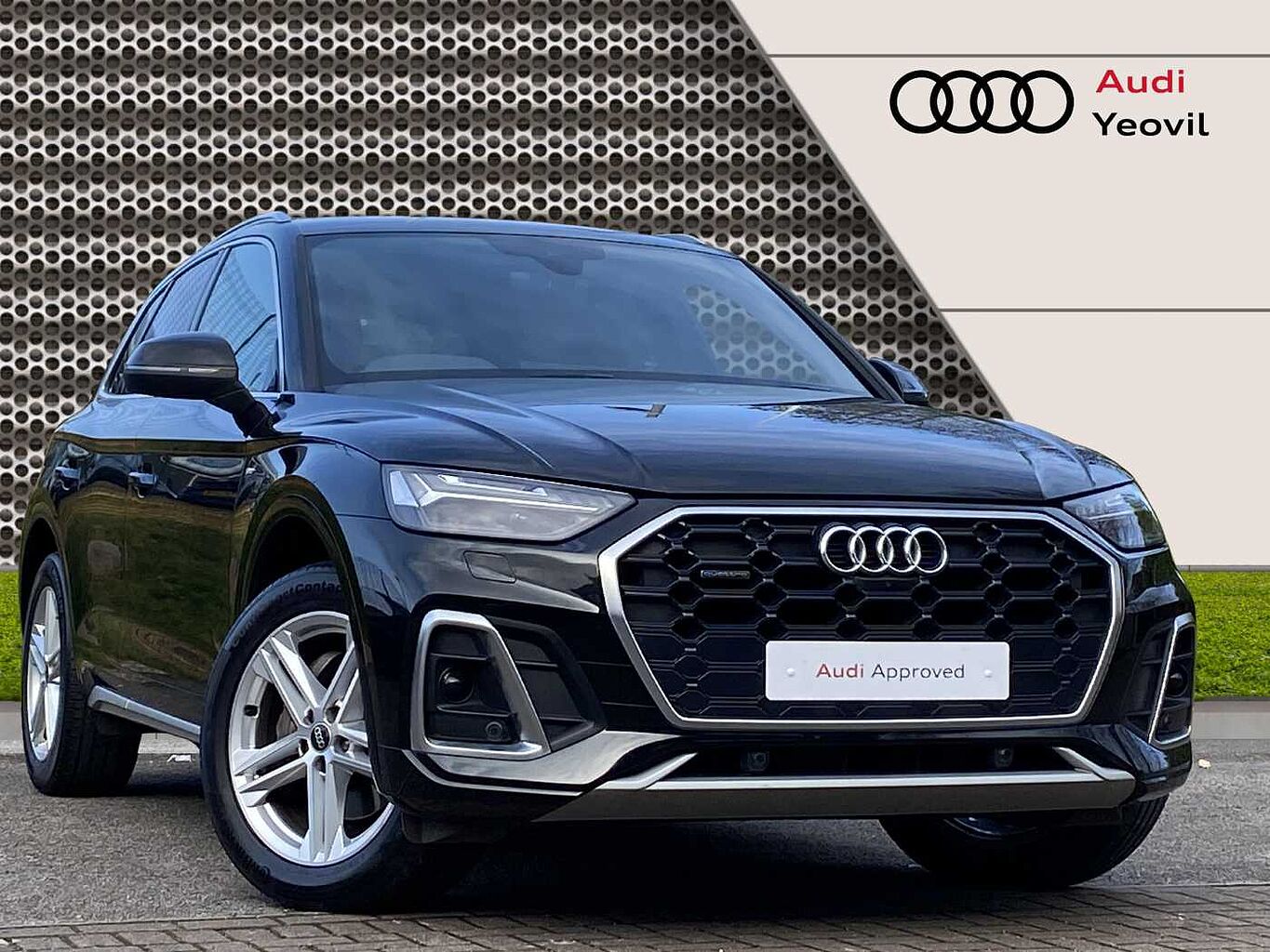 Main listing image - Audi Q5