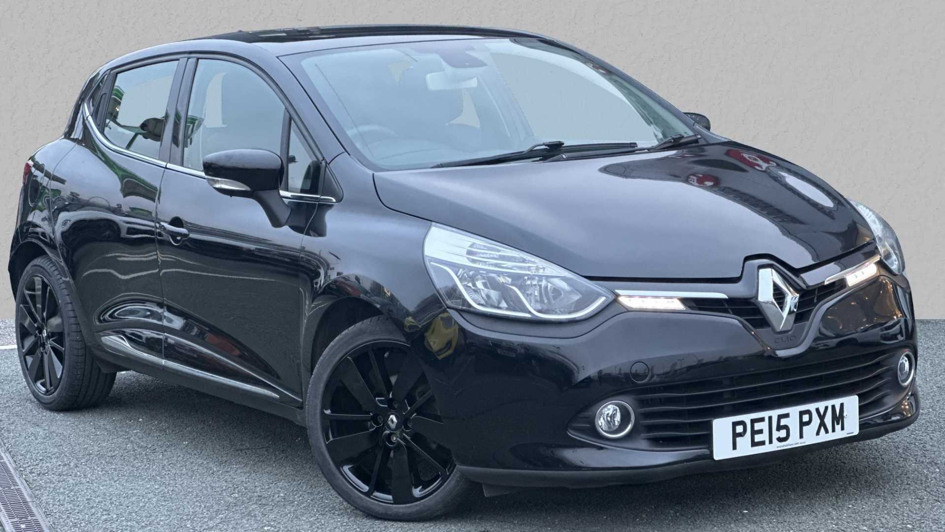 Main listing image - Renault Clio