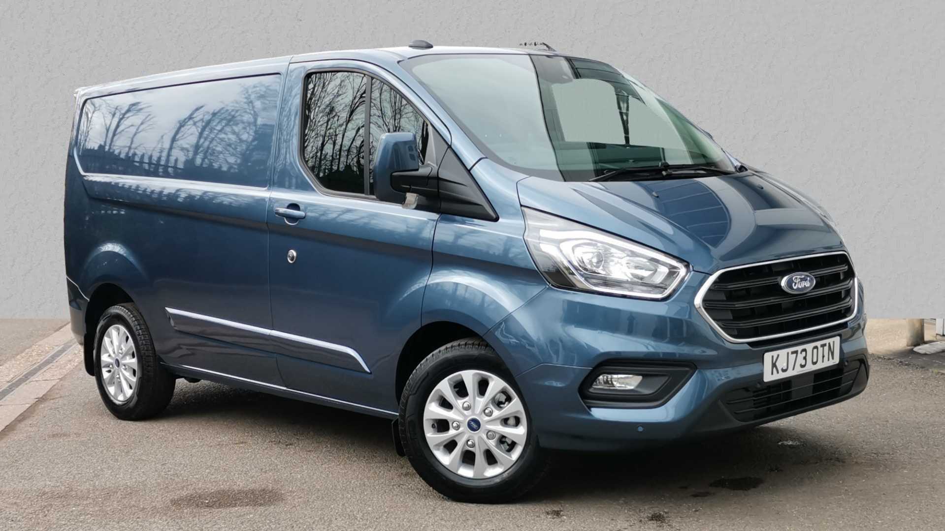 Main listing image - Ford Transit Custom