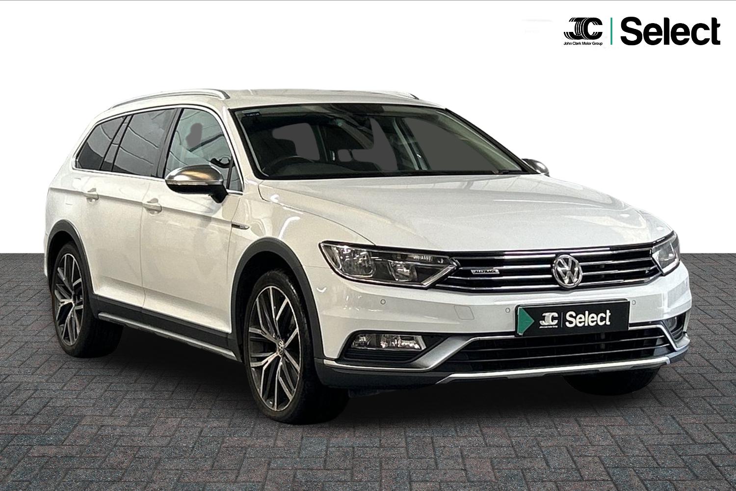 Main listing image - Volkswagen Passat Alltrack