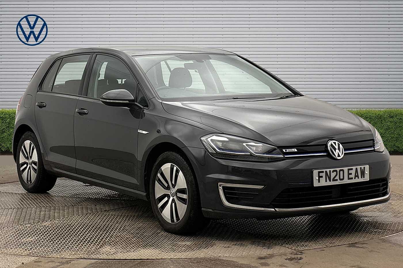 Main listing image - Volkswagen Golf