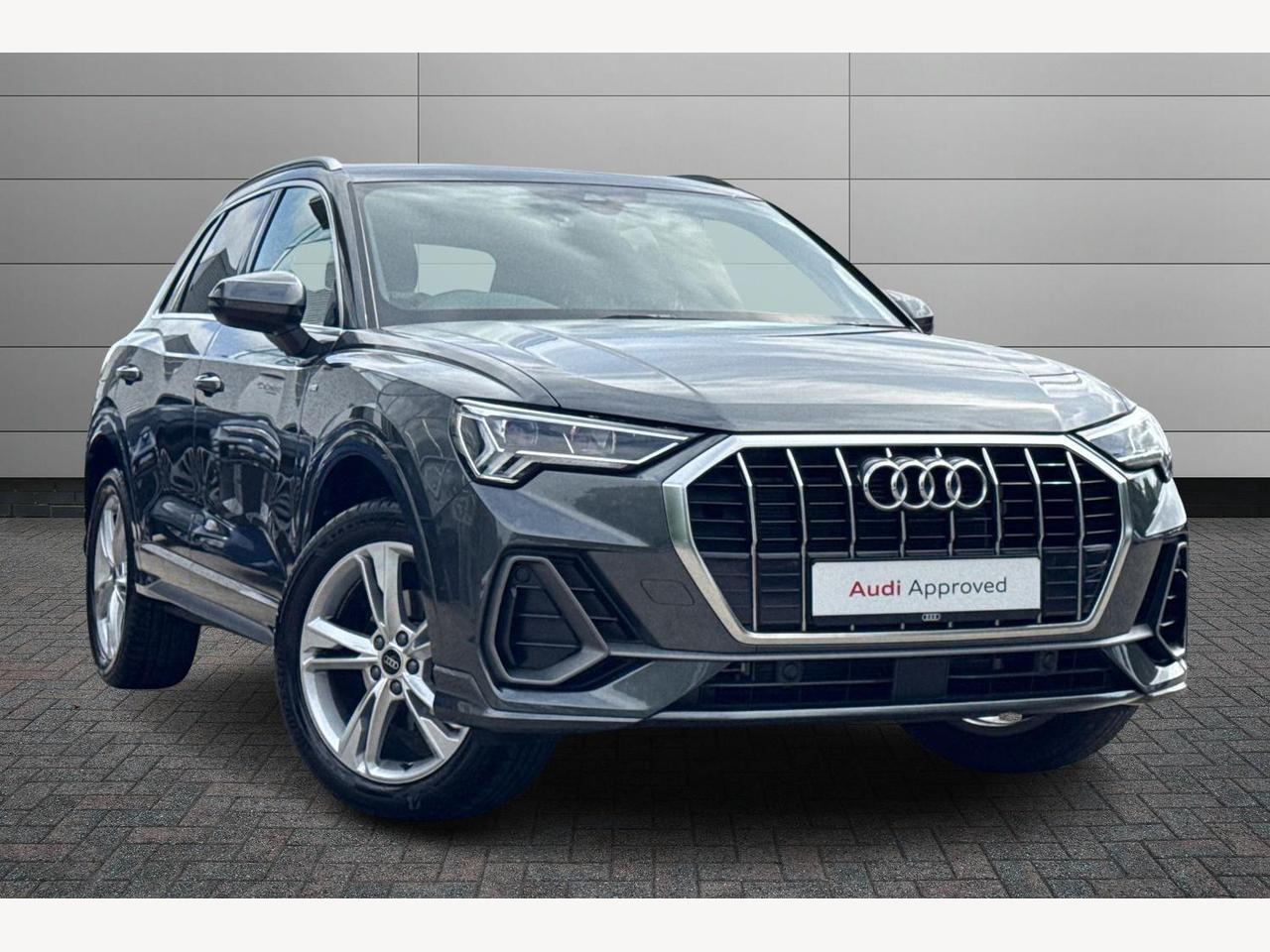Main listing image - Audi Q3